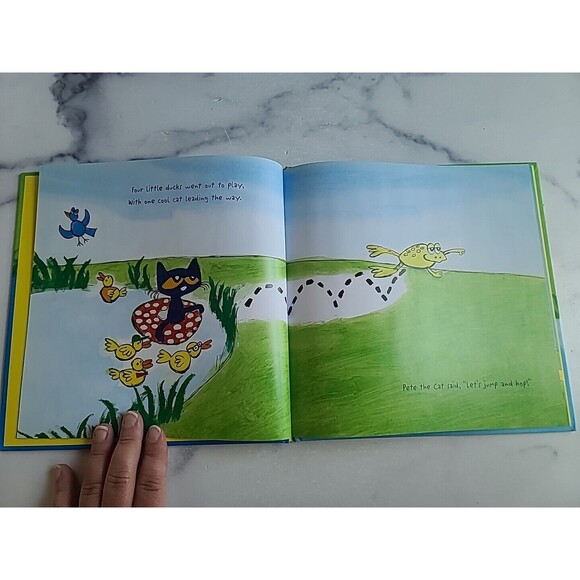 Pete the Cat Ser.: Pete the Cat: Five Little Ducks : An Easter and Springtime... - Picture 5 of 10